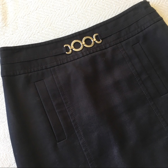 Ann Taylor Navy Pencil Skirt w/ silver belt size 2 - Picture 2 of 8